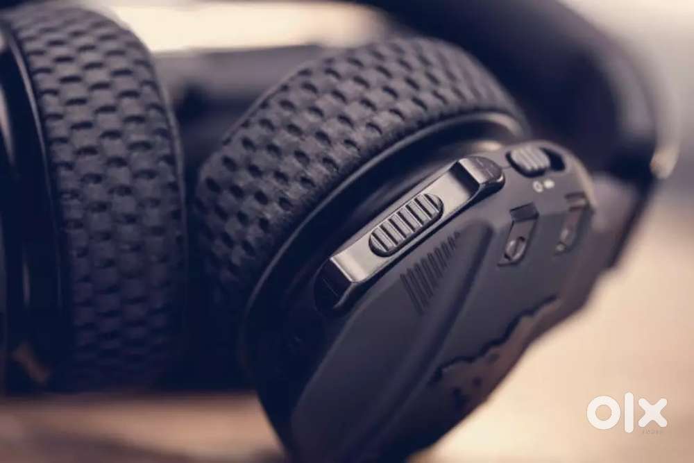 Under Armour Original Headphones – Premium Sound  Excellent Condition