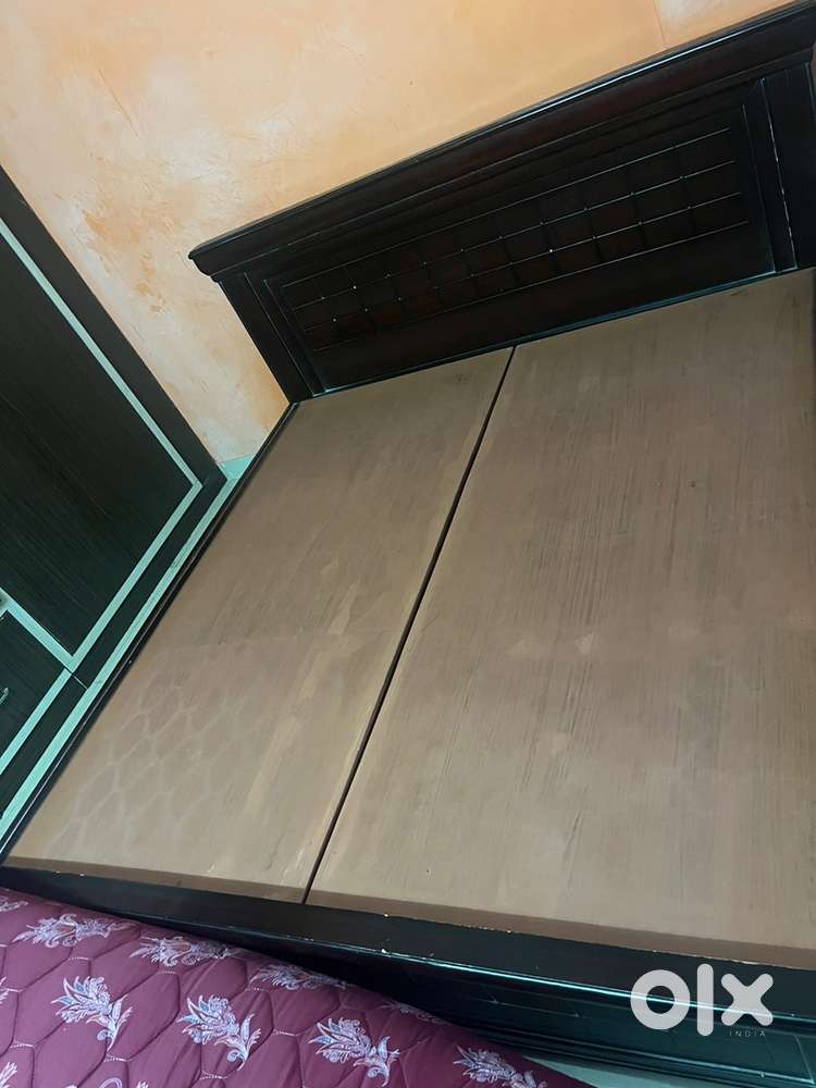 King Size Bed, Queen Size Bed, Kids Bed and Samsung Refrigerator