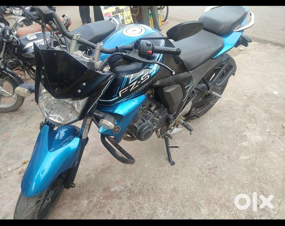 YAMAHA FZS 2016
