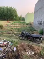 111 gaj ka plot hai