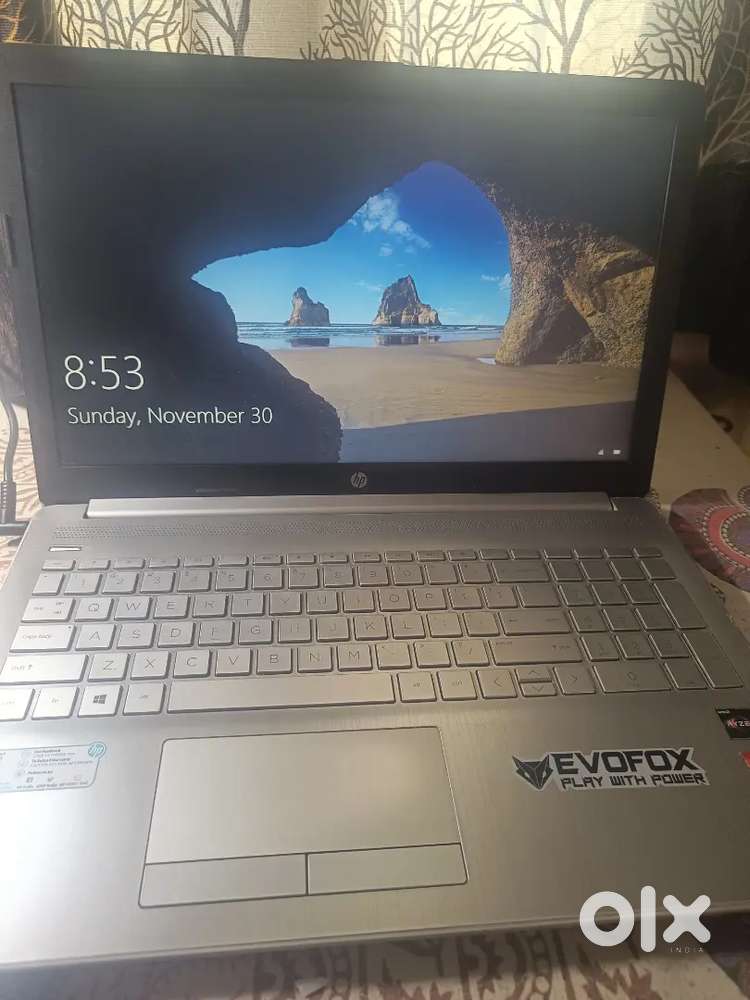 2024 HP Laptop ( Excellent condition)