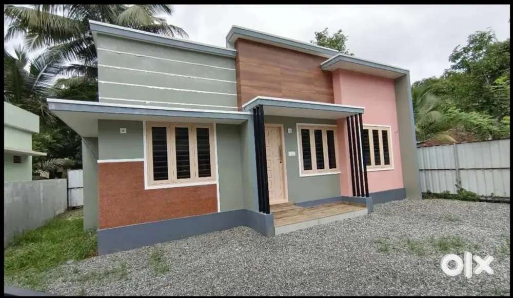 ചേർത്തല KVM, മരത്തോർവട്ടം ക്ഷേത്രത്തിനു സമീപം