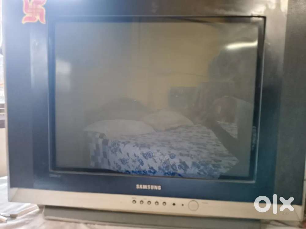 Samsung TV with good condition showcase