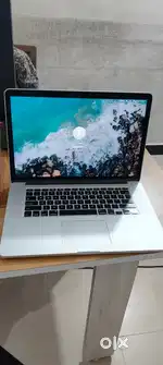 MacBook pro 2015 16gb 256gb