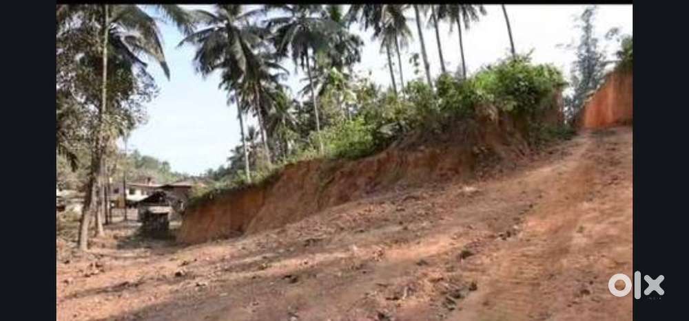 1.15 plot for slae on Banglore-manglore highway