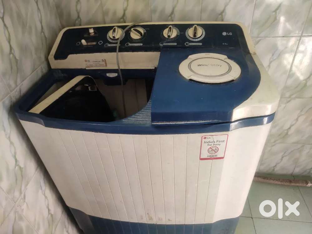 LG Semi Automatic Washing Machine