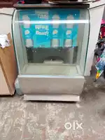 Two tables ,one RO,five tube light set,one ice box, and other eytem s