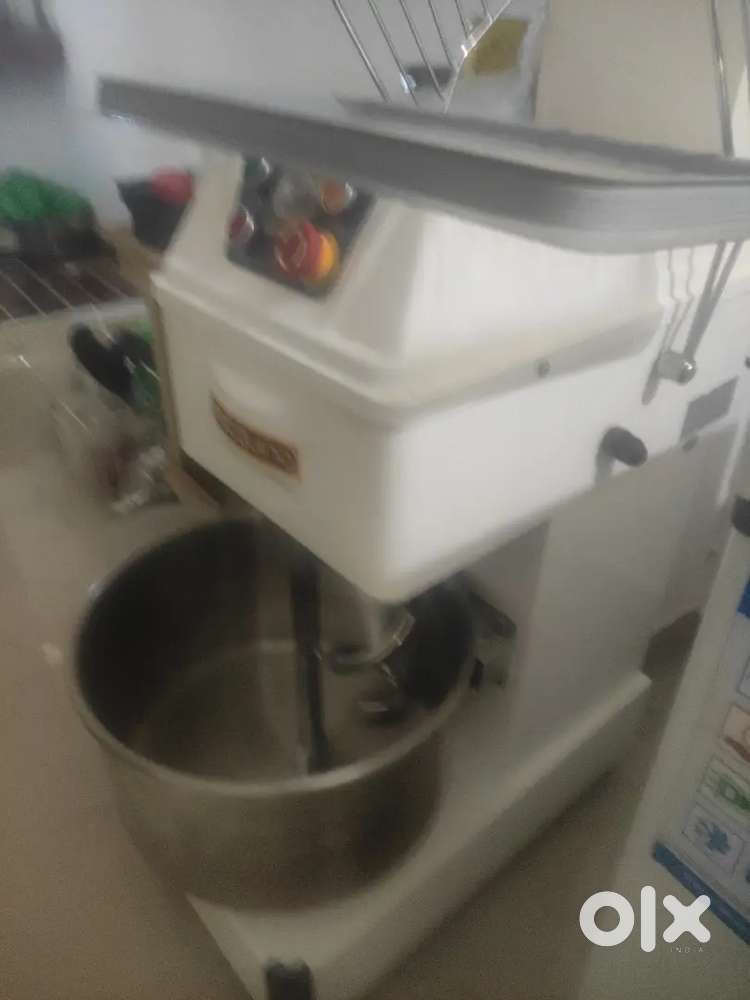 Spiral mixture macquino brand jast 6month months old under warranty