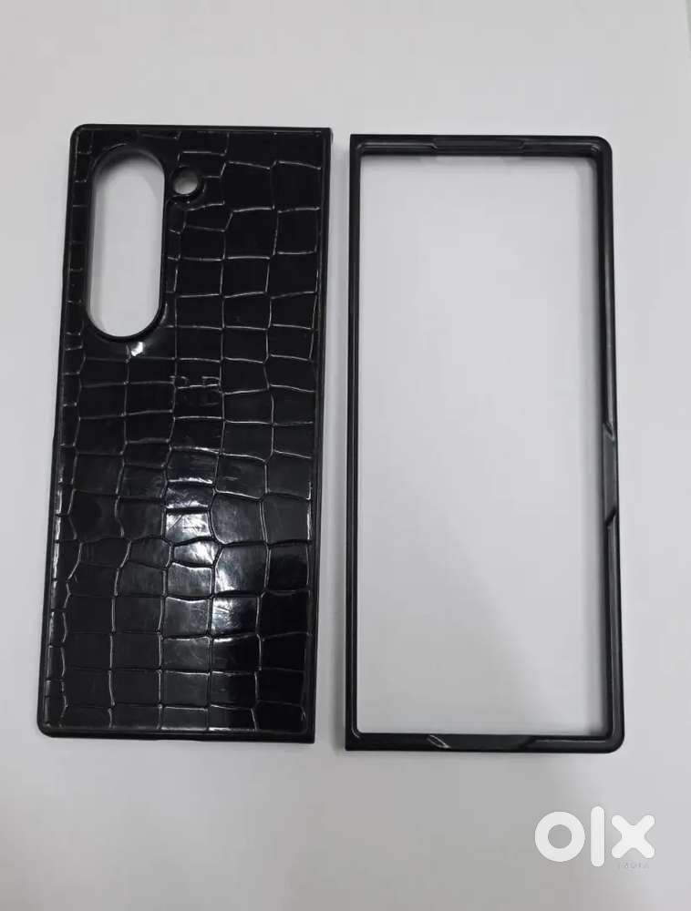 Brand new with 100% battery life FOLD 6 with premium 5k worth Rs cover