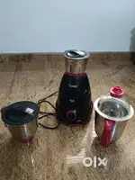 Prestige mixer . 750 w . unused . new conditions. .