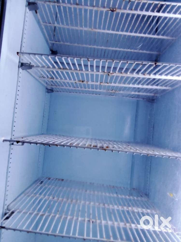 Visicooler 350 Litre Display Fridge