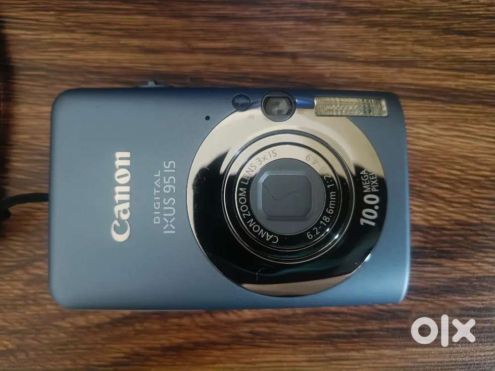 CANON IXUS IS