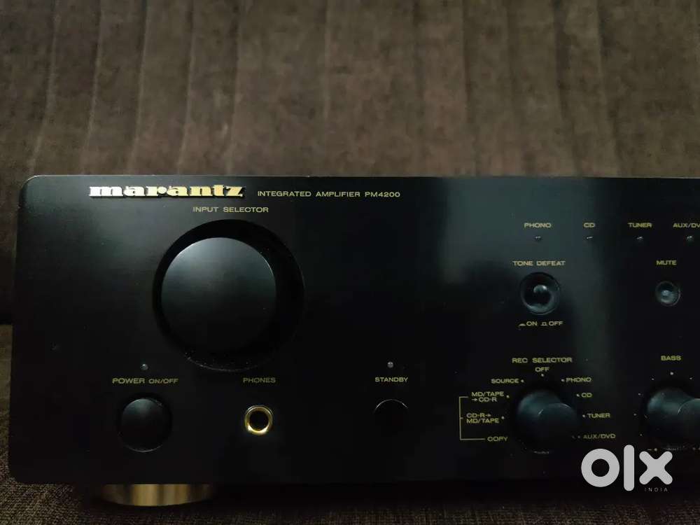 Marantz integrated stereo amplifier PM4200 good sounding