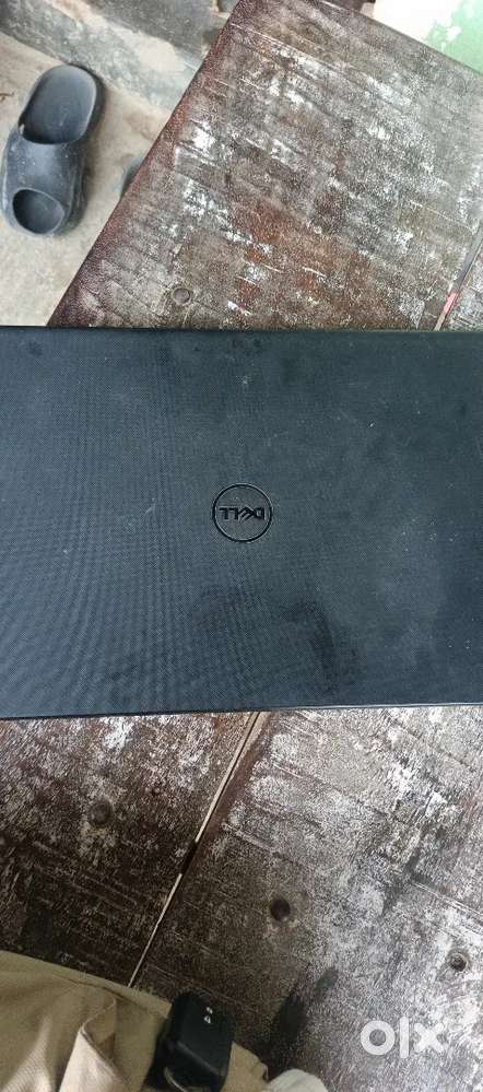 Dell i3s leptop
