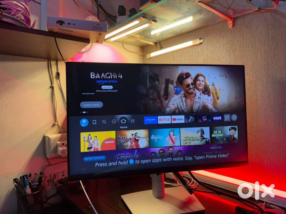 Dell p2422h monitor 24 inch rotable brand new condition 1.5 year old