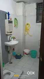 2 BHK SEMIFURNISHED FLAT