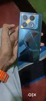 Jisko lena hai 7-8k cash aur phone exchange krna hoga