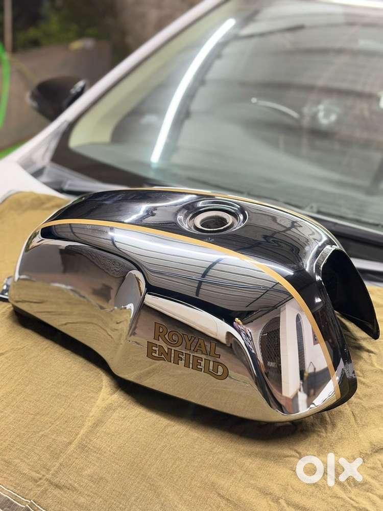 GT650 petrol tank chrome