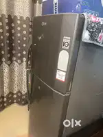 LG fridge in soubd condition