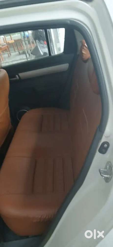 Swift 2011 vdi used by nri only using car yearly one month