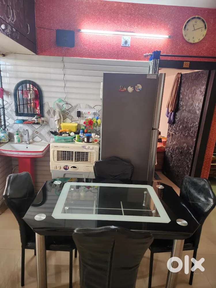 4 Seats Dining table 52 ×32 Inches