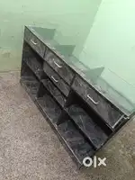 Shop counter