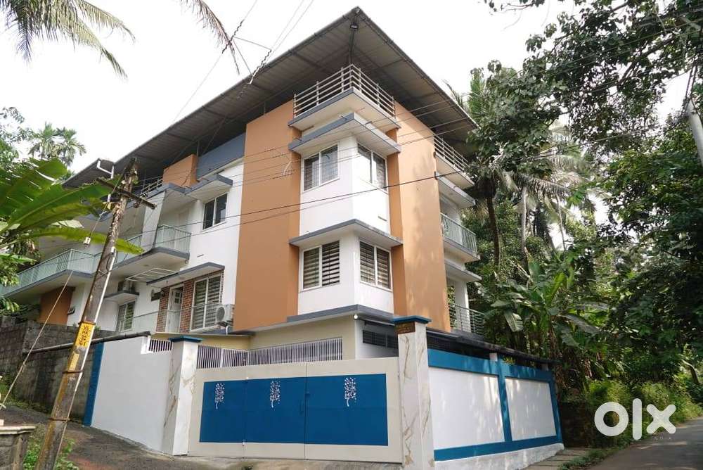 Hostel rooms in vadakara for working men