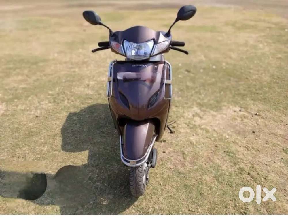 Activa 3g brown colour 2015
