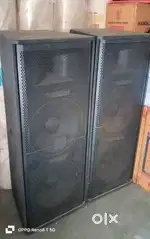 DJ  amplifier 500 w. 2 speaker 15 inch 12 channel mixer cordlesmic  2