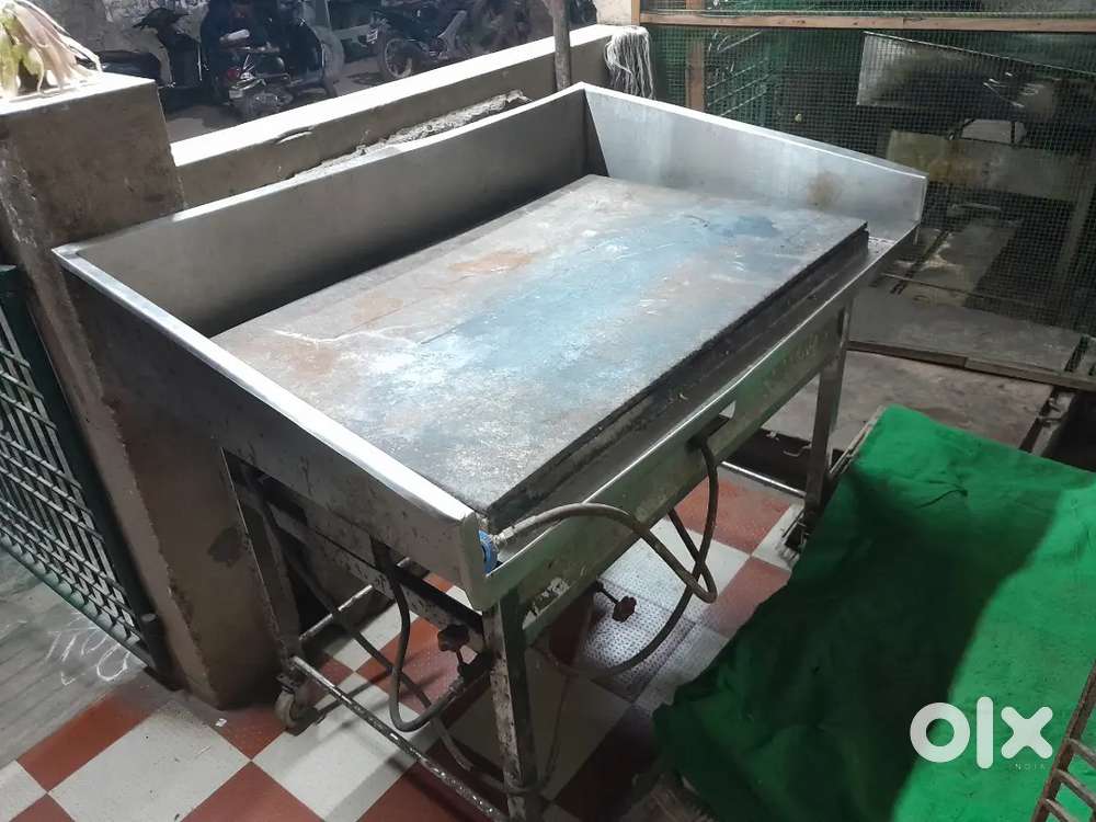 5lt grinder, 1/2lt grinder, 4x3dosa stove