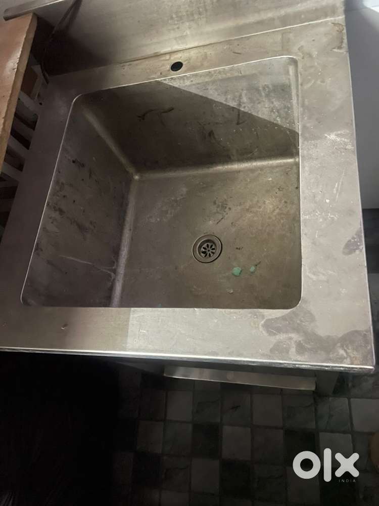 Industrial sink