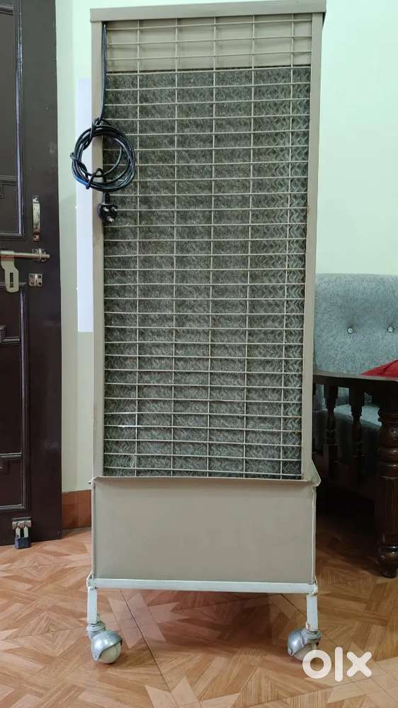 Cooler IKON , big size, 3 years old, purchased on 21/6/22.