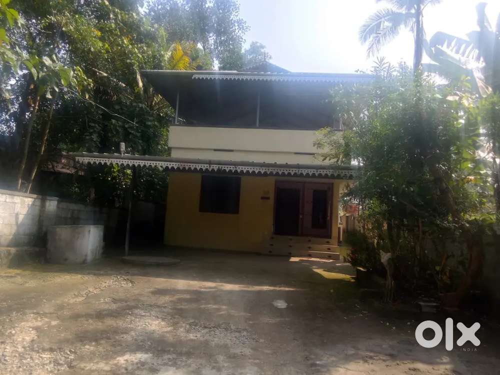 Chanthavila near kinfra 3 bedroom 2 attached house for rent