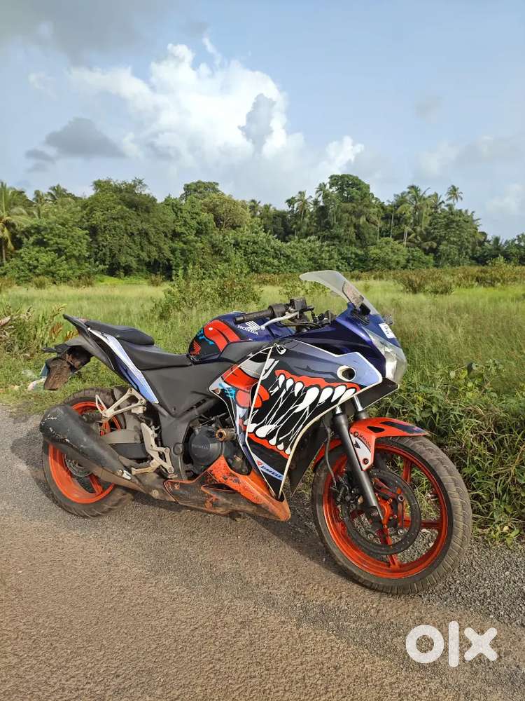 Cbr 250r  urgent sell