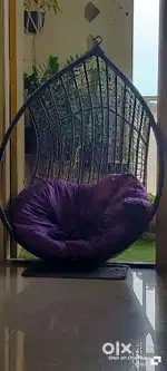 Swing with cushion