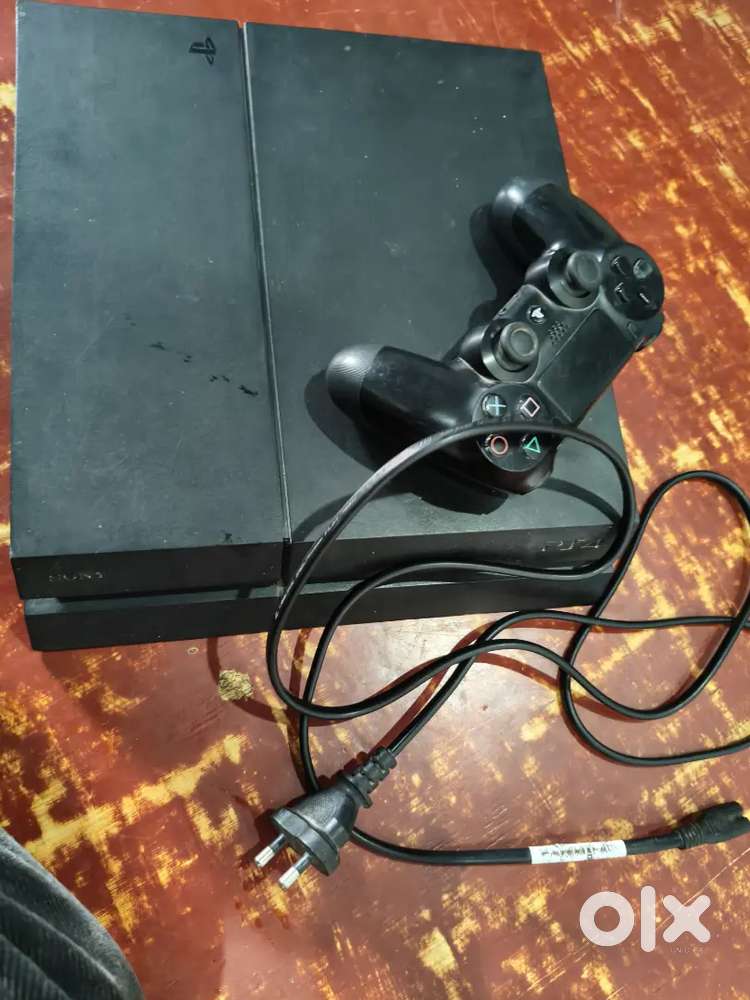 Ps 4 1tb gta5 god of war rangrok the last of us call of duty
