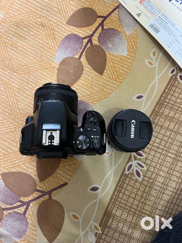 Canon 200dii + 50mm 1.8 lens  good condition