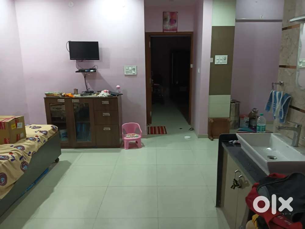 1 bhk fully furnished flat for rent in Mansarovar for family only