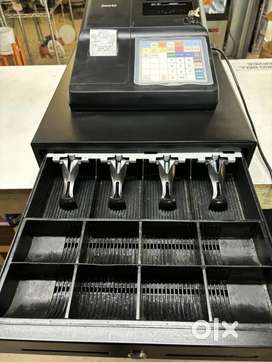 Bill machine with cash box