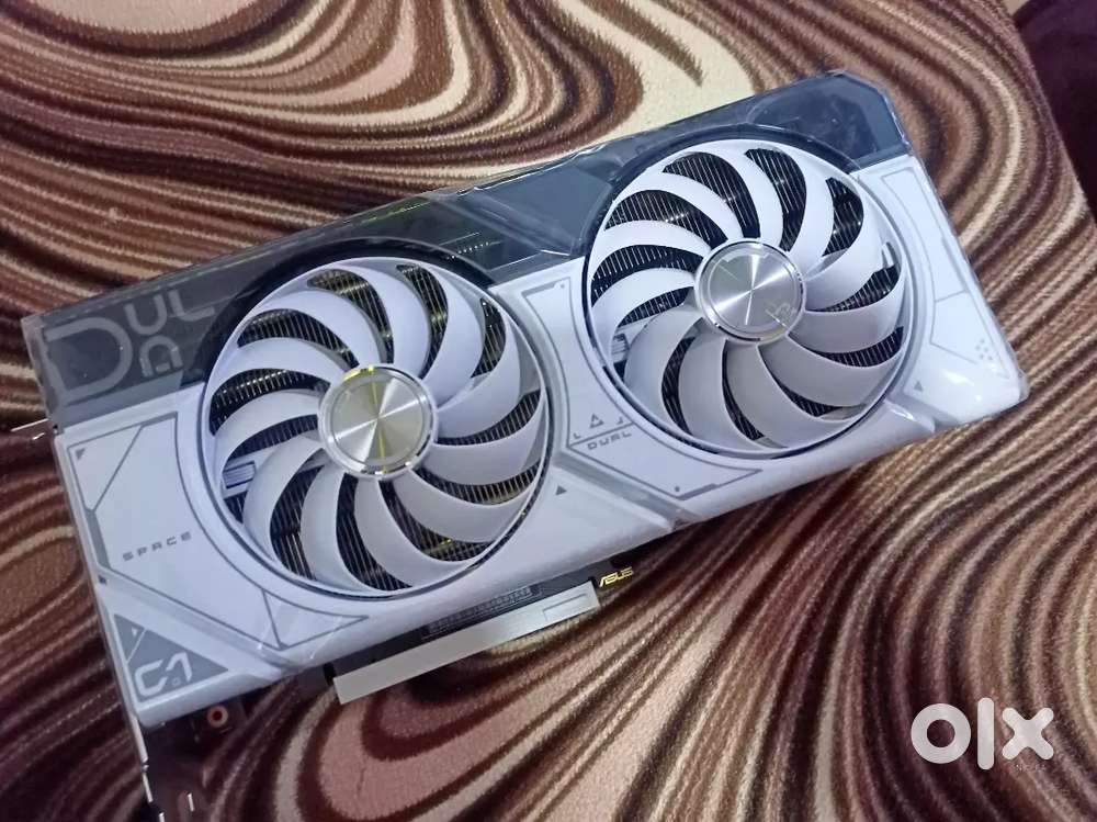 ASUS Dual Geforce RTX 4070 White Oc Edition 12Gb Gddr6X