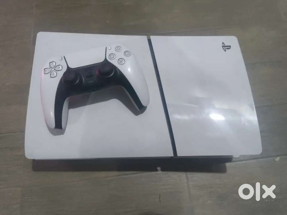 Ps 5 with 3 games GTA 5, MONKEY KING, SPIDER MAN