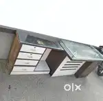 Computer table