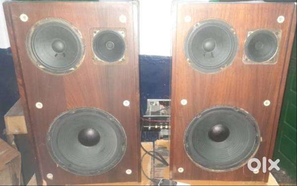 VINTAGE COSMIC COVOX 4500 MODEL SPEAKERS, COGRAM-4000 TURNTABLE, LP's