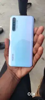 Realme XT good condition 4 ram 64 internal front camera not working