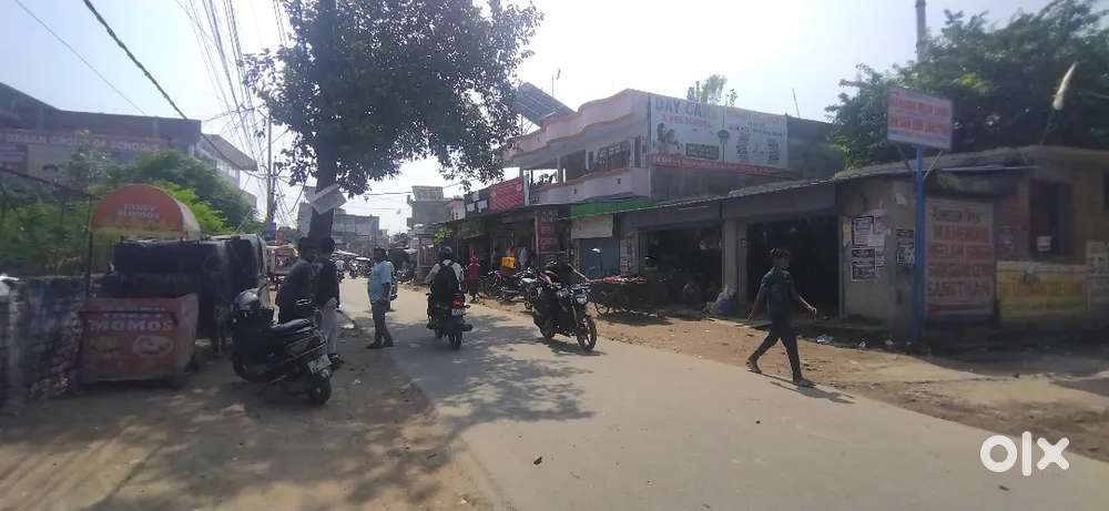 Comercial plot for sale on road