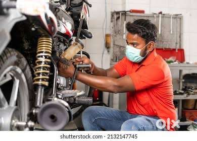 Senior 2 wheeler Mechanic needed for service center