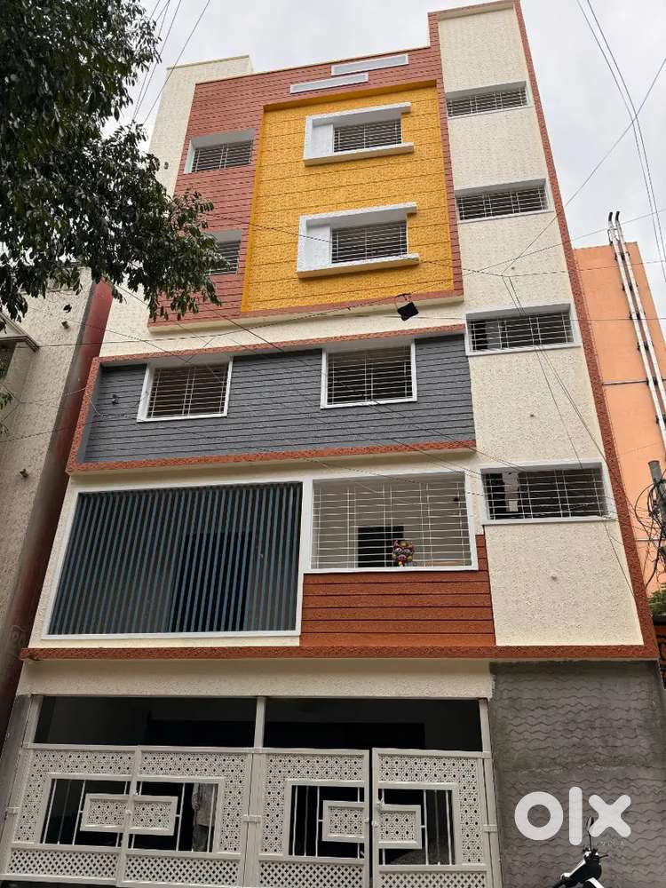 E KHATA.2Bhk 04 1Bhk 04 Rent 1L 60k