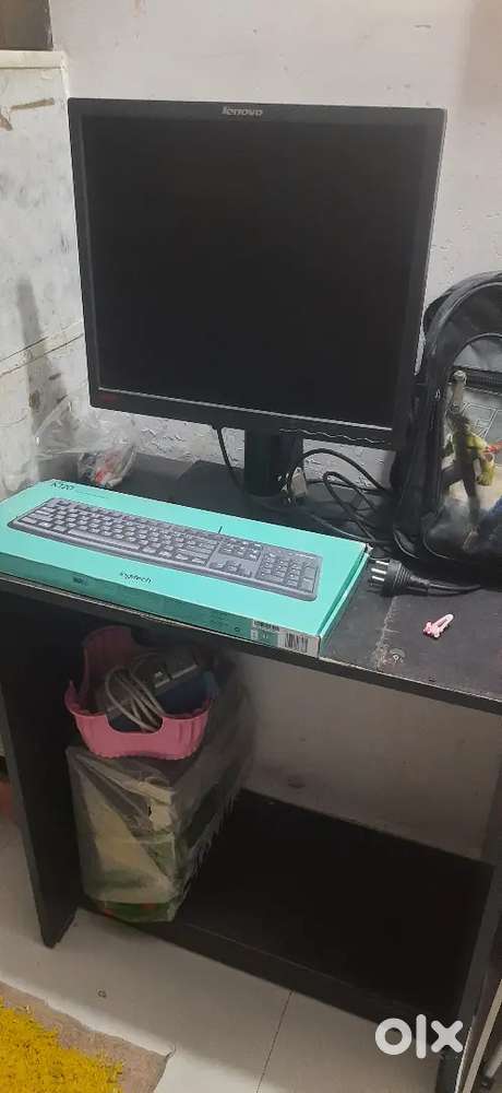 I7 7 gen tower pc ful set 4gb grafic ,500 hardisk ,256 ssd