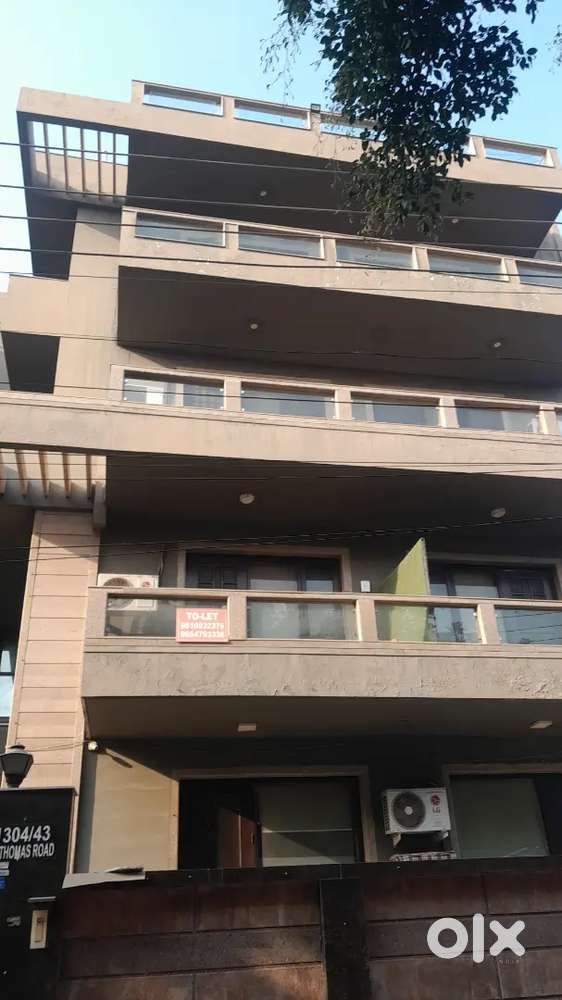 Housekeeping staff hotel requirement