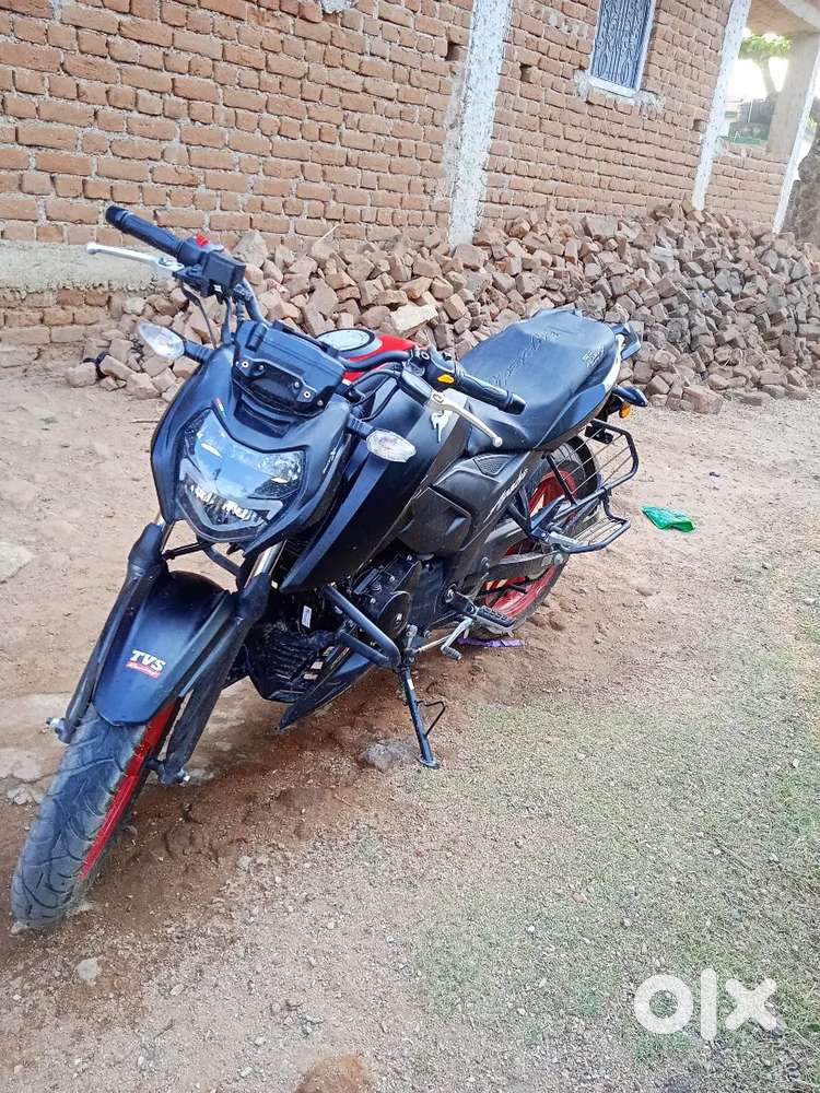 Tvs apache 1604v new education fully new bike only 3800 km usse